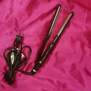 Flat Iron/ Hair Straightener